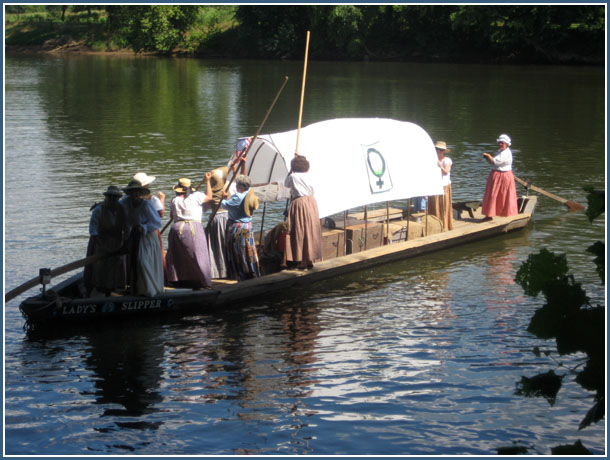 Batteau arriving in Scottsville